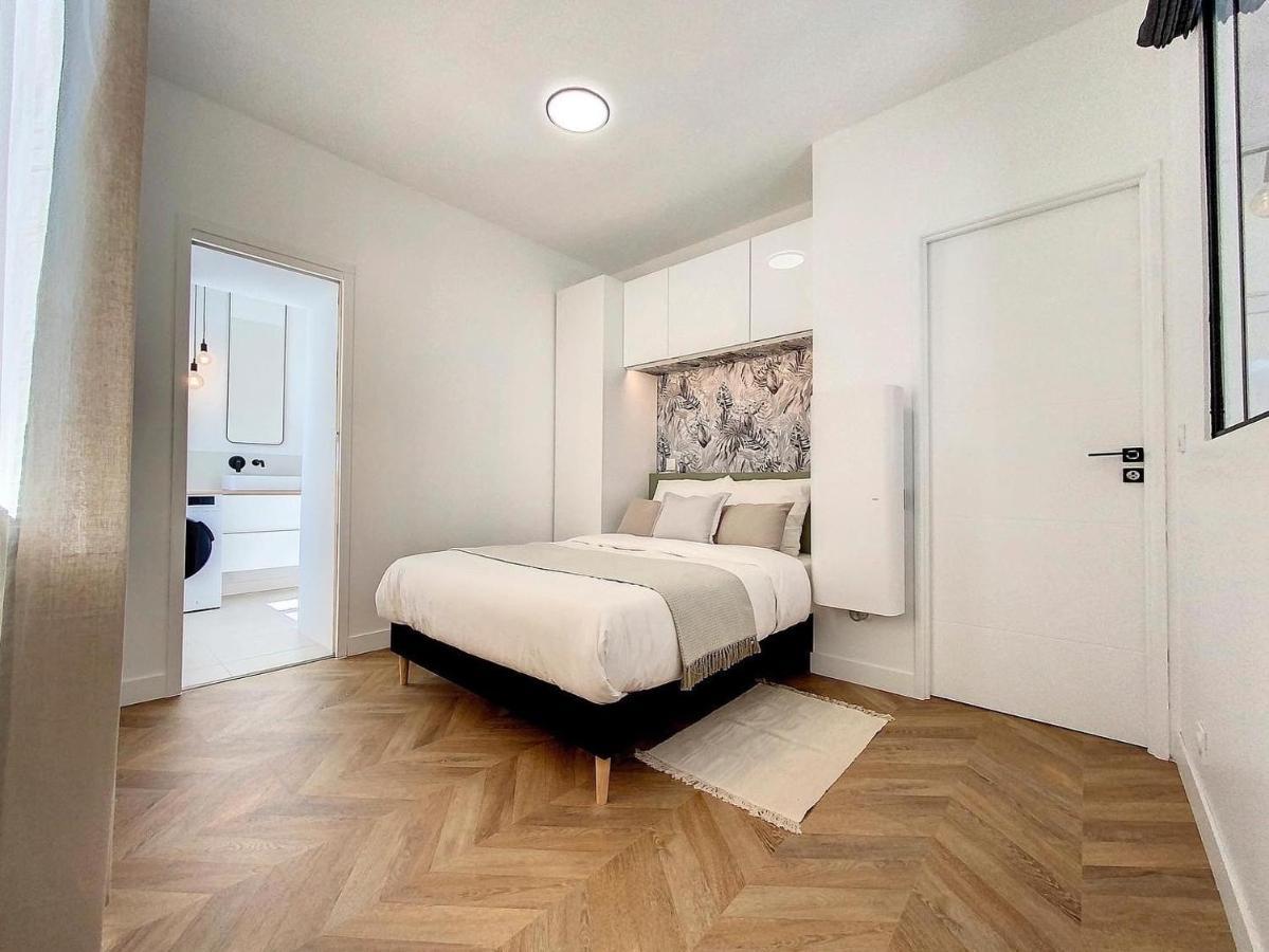 Appartchic - Appartement Standing - Plein Centre & Parking Prive Créon エクステリア 写真